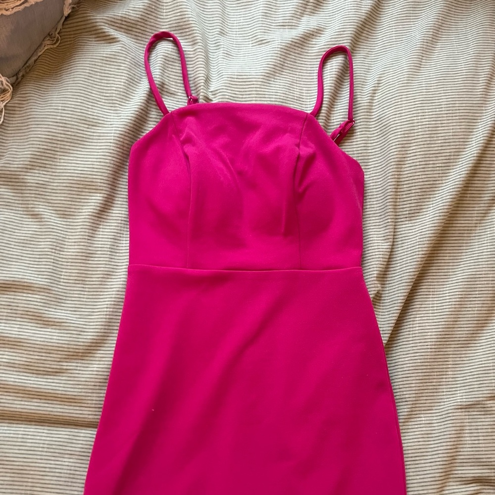pink body con dress
